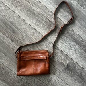 Vilenca Holland leather crossbody bag